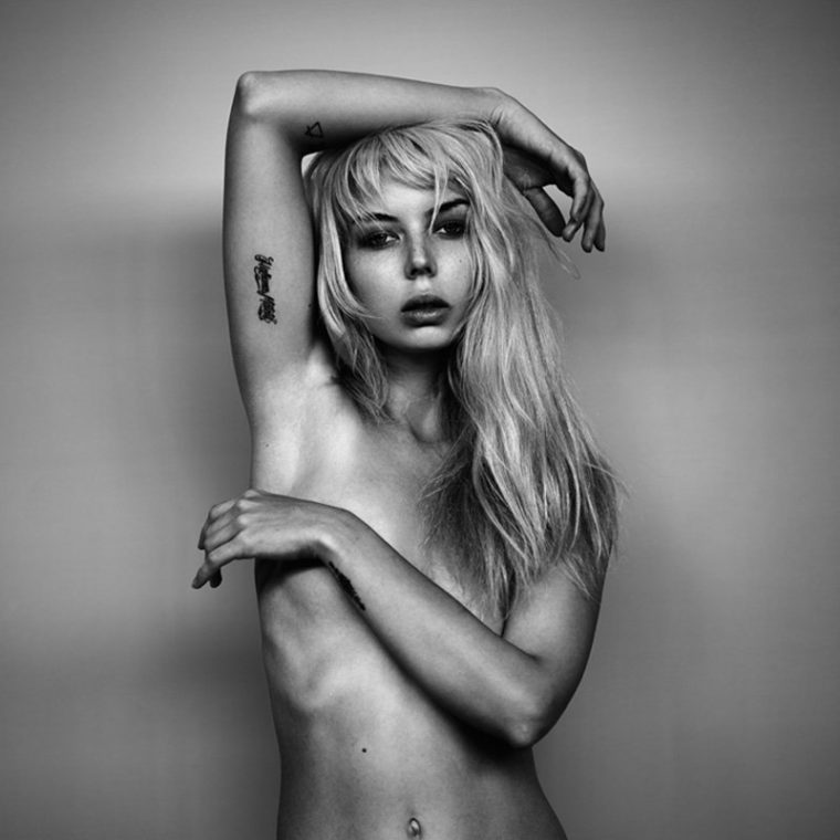 Обнаженные девушки от Peter Coulson (8)